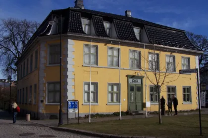 Her i «Kong Carl» i Henrik Gerners gate ble Moss Idrætsforening stiftet i 1906.