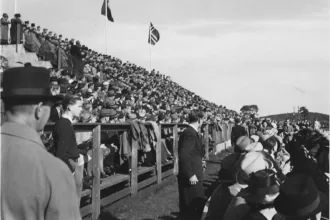 Melløs samlet enorme folkemengder i etterkrigsårene, og i 1946 ble publikumsrekorden satt med 10.364 tilskuere.